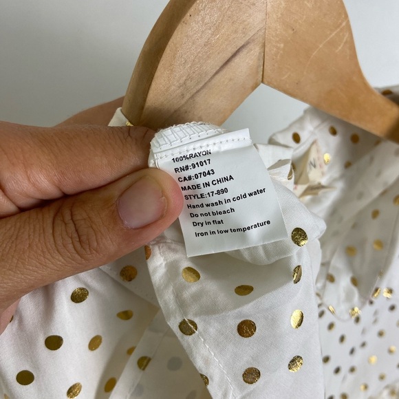 Luna Moon Women's large, gold poke-a-dot, empire waist, botton up blouse. - Picture 5 of 5